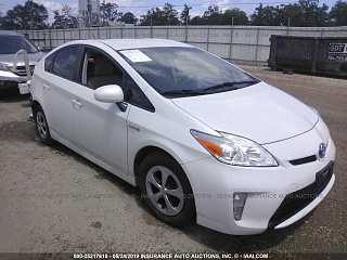   TOYOTA PRIUS, 2013