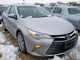 TOYOTA CAMRY LE 2015
