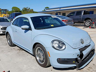 VOLKSWAGEN NEW BEETLE 2012