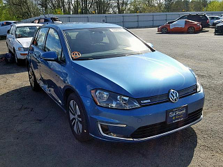 VOLKSWAGEN E-GOLF 2016