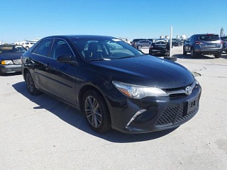 TOYOTA CAMRY LE 2015