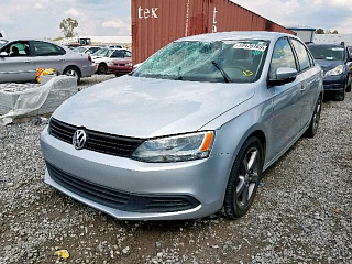 VOLKSWAGEN JETTA SE 2012