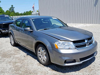 DODGE AVENGER SE