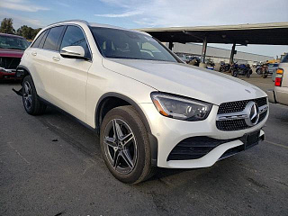 MERCEDES-BENZ GLC 300 2021