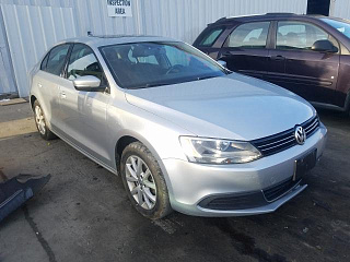 VOLKSWAGEN JETTA SE 2013