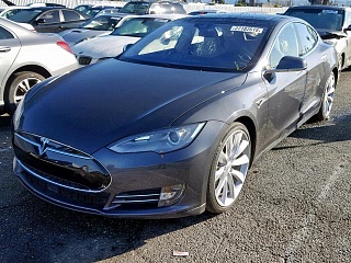 TESLA MODEL S 2015