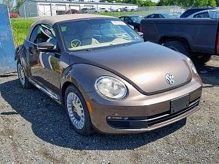 VOLKSWAGEN BEETLE 2014