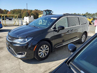 CHRYSLER PACIFICA TOURING L 2017