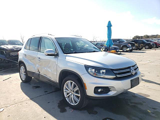 VOLKSWAGEN TIGUAN S 2013
