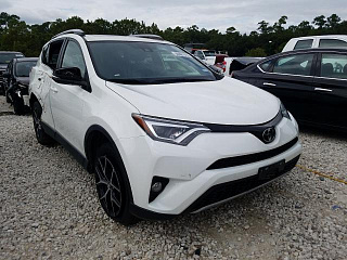 TOYOTA RAV4 SE 2017