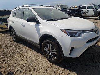 TOYOTA RAV4 LE 2017