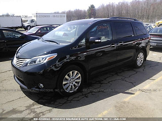 TOYOTA SIENNA XLE/LIMITED, 2017