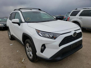 TOYOTA RAV4 XLE 2020