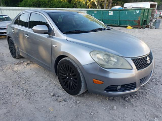 SUZUKI KIZASHI SLS 2010