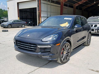 PORSCHE CAYENNE GTS